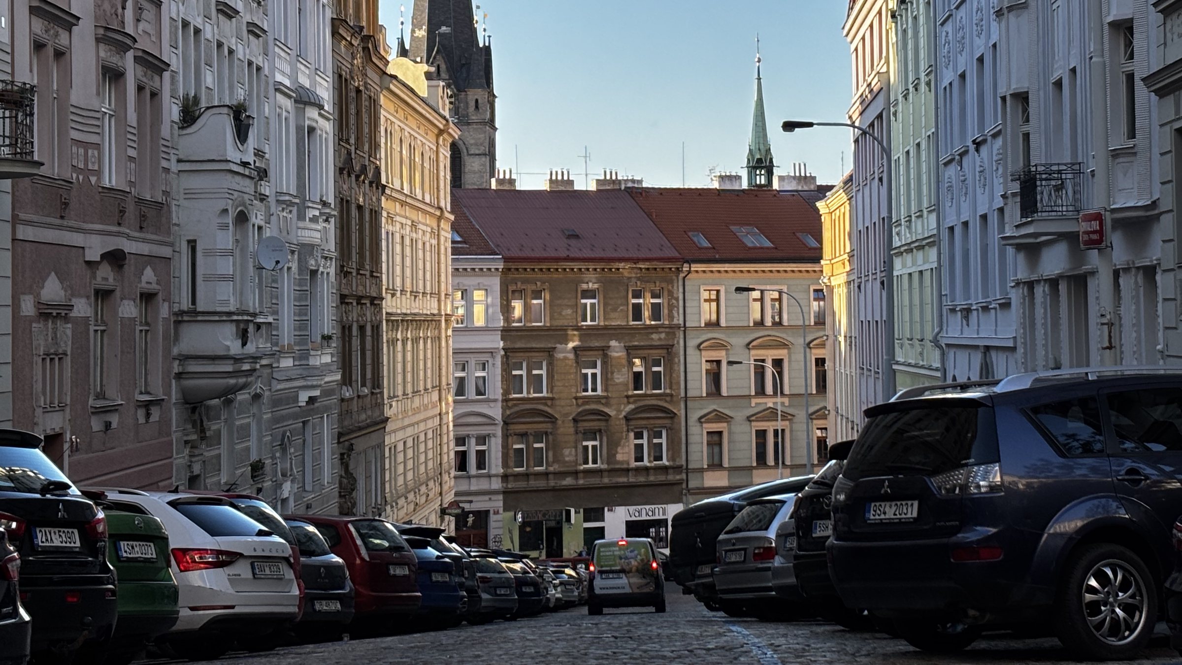 Evening in Prague. Looking for somewhere to have dinner.